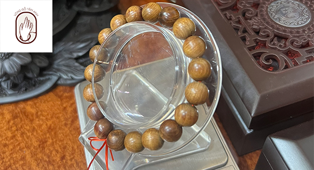 Vòng Gỗ Tâm Anh