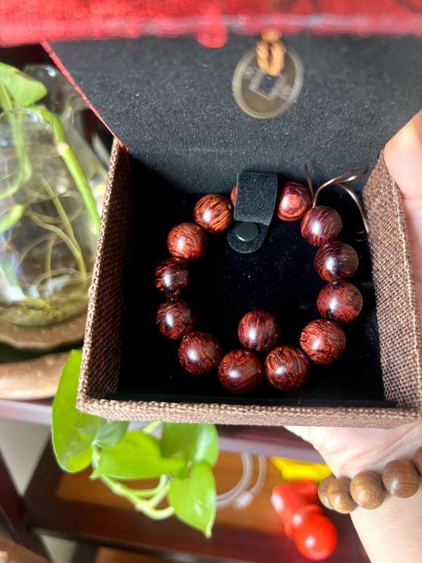 Vòng Gỗ Tâm Anh