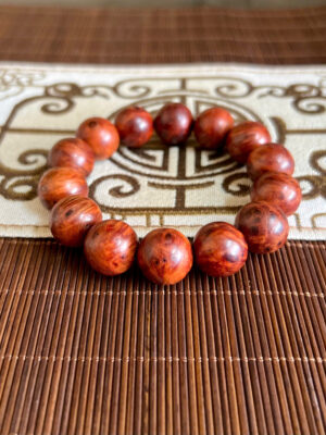 Vòng Gỗ Nu huyết Long